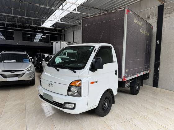 HYUNDAI HR 2.5 LONGO SEM CAÇAMBA 4X2 16V 130CV TURBO INTERCOOLER DIESEL 2P MANUAL